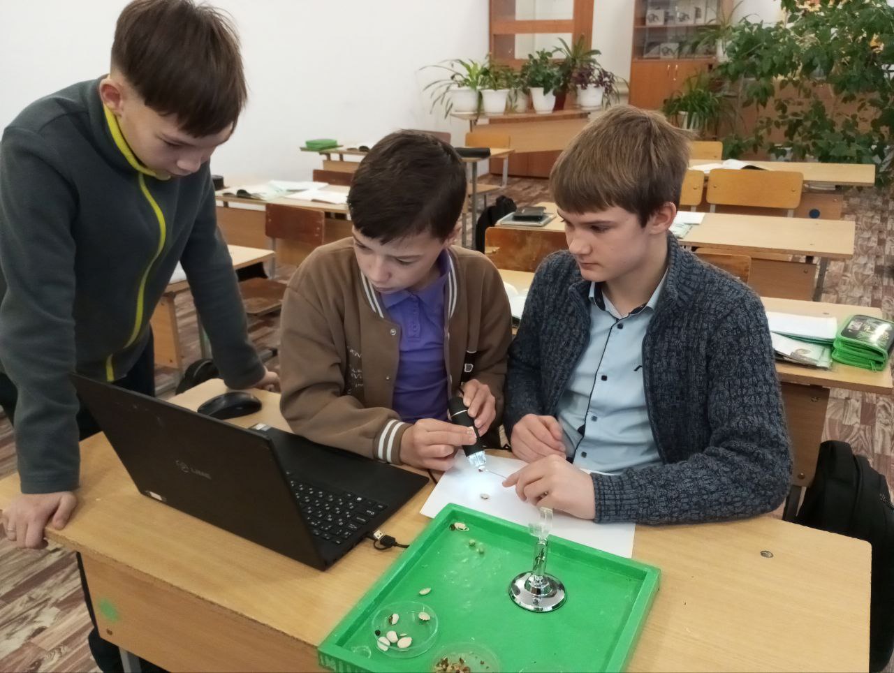 6 класс использует оборудование &amp;quot;Точки Роста&amp;quot;