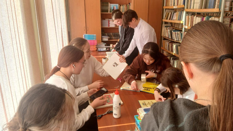 Книжные лекари.