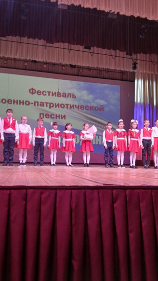 Хор "Сюрприз".